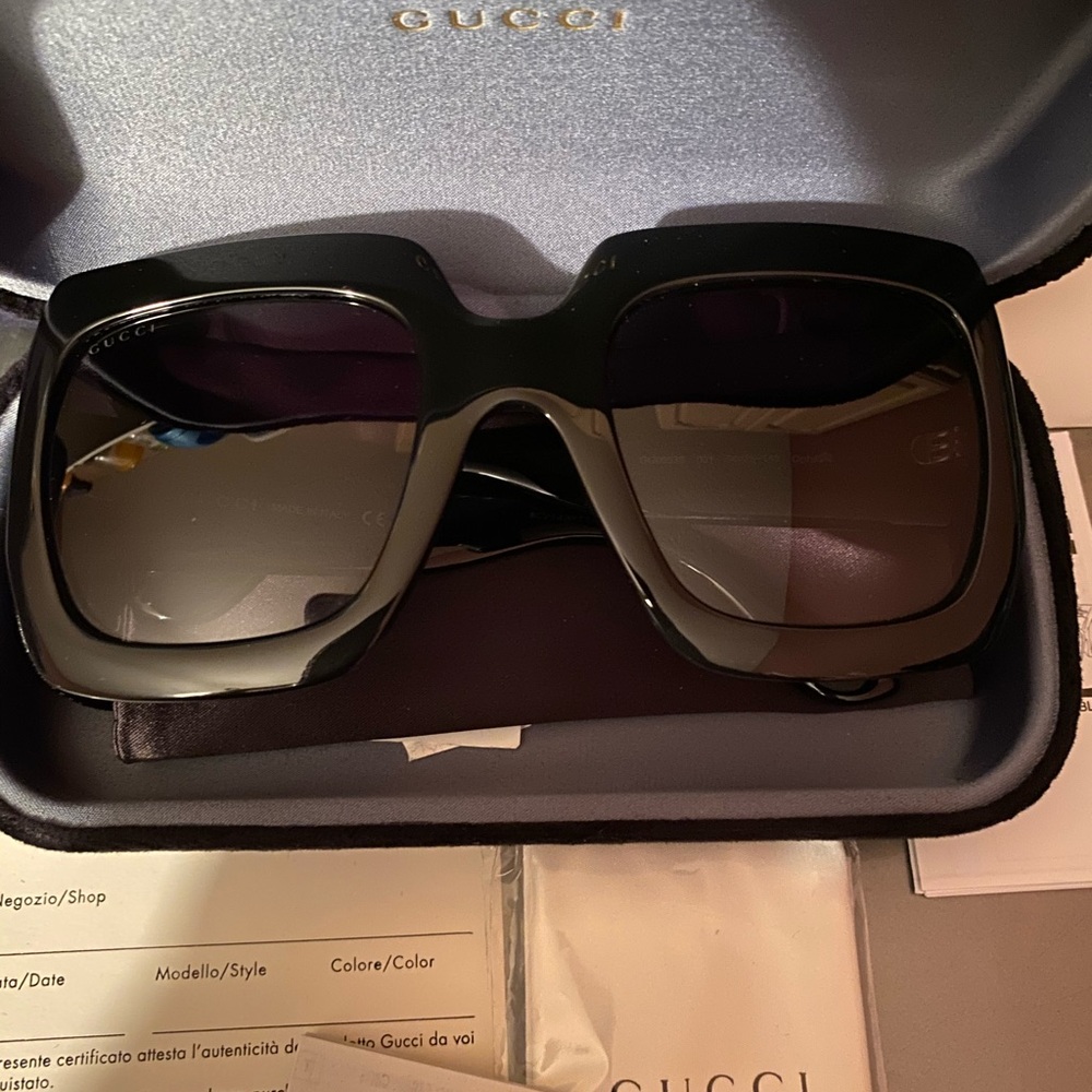 Gucci sunglasses